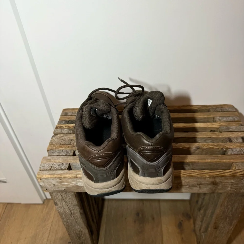 New Balance 978 Goretex Waterproof Trail Hiking Boots. Casual walking shoes. 9.5